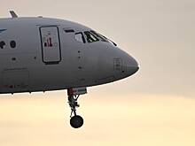 Российский самолет с пассажирами на борту прервал взлет из-за обледеневшего носа