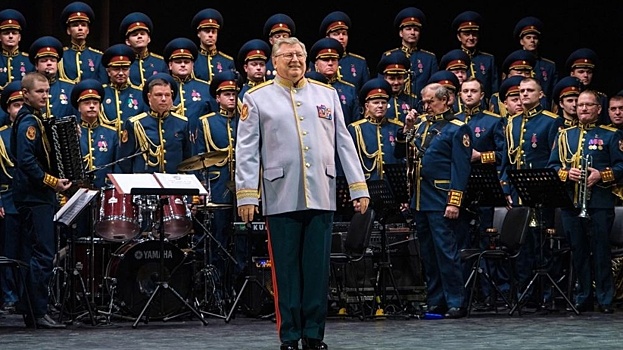 Концерт ансамбля песни и пляски войск Национальной гвардии перенесен с площади Революции в Русский дом (12+)