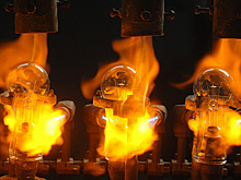 Накал не спадает: почему россияне медленно переходят на энергосберегающие лампы