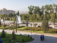 Заглянуть в чайхану и попробовать национальную выпечку: пять причин побывать в Душанбе