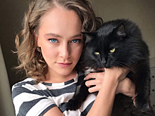 «Кудряшки»: Аглая Тарасова опубликовала семейный кадр с сестрой и знаменитой мамой