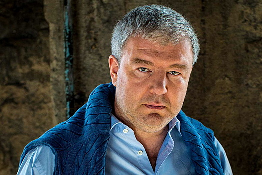 Дворник и боксер – настоящий мужик! Как «милый увалень» Александр Робак пробился в актеры, кем стали трое его сыновей