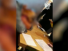 Женщина, задержанная за продажу дочери, неделю не мыла ее