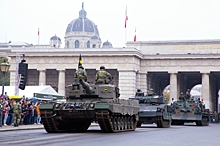 «Бронетанковый Рамштайн»: Запад усиливает военную поддержку Зеленского, но спорит о танках