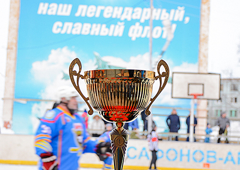 На закрытие чемпионата Северного флота по хоккею с шайбой будет доставлен Кубок Гагарина