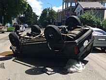 В Ставрополе легковушка врезалась в джип, двое пострадали