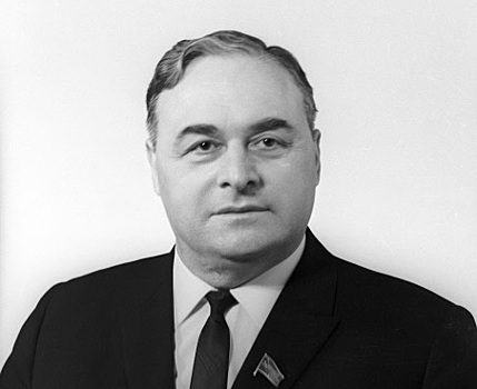 Михаил Георгадзе: как золотые унитазы довели секретаря Президиума Верховного Совета СССР до самоубийства