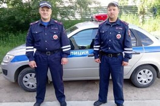 В Прикамье полицейские помогли отвезти в больницу истекающую кровью девушку