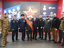 Легендарный кузбассовец первым получил почетный знак от Середюка