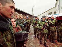 «Рядом лежит моя снайперская винтовка, и я не боюсь»