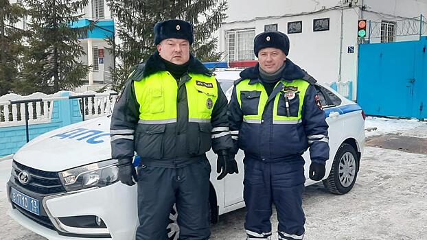 Жительница Астраханской области выразила благодарность полицейским из Волгоградской области за оказание помощи в критической ситуации