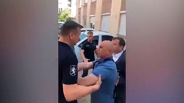 Молдавские полицейские подрались с новым главой МВД: видео