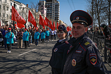 В подмосковном Подольске полицейские приняли участие в торжественном митинге, посвященном Дню Победы