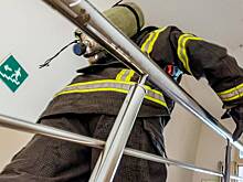 В Москве заблокированные в горящем хостеле люди собрались прыгать с четвертого этажа