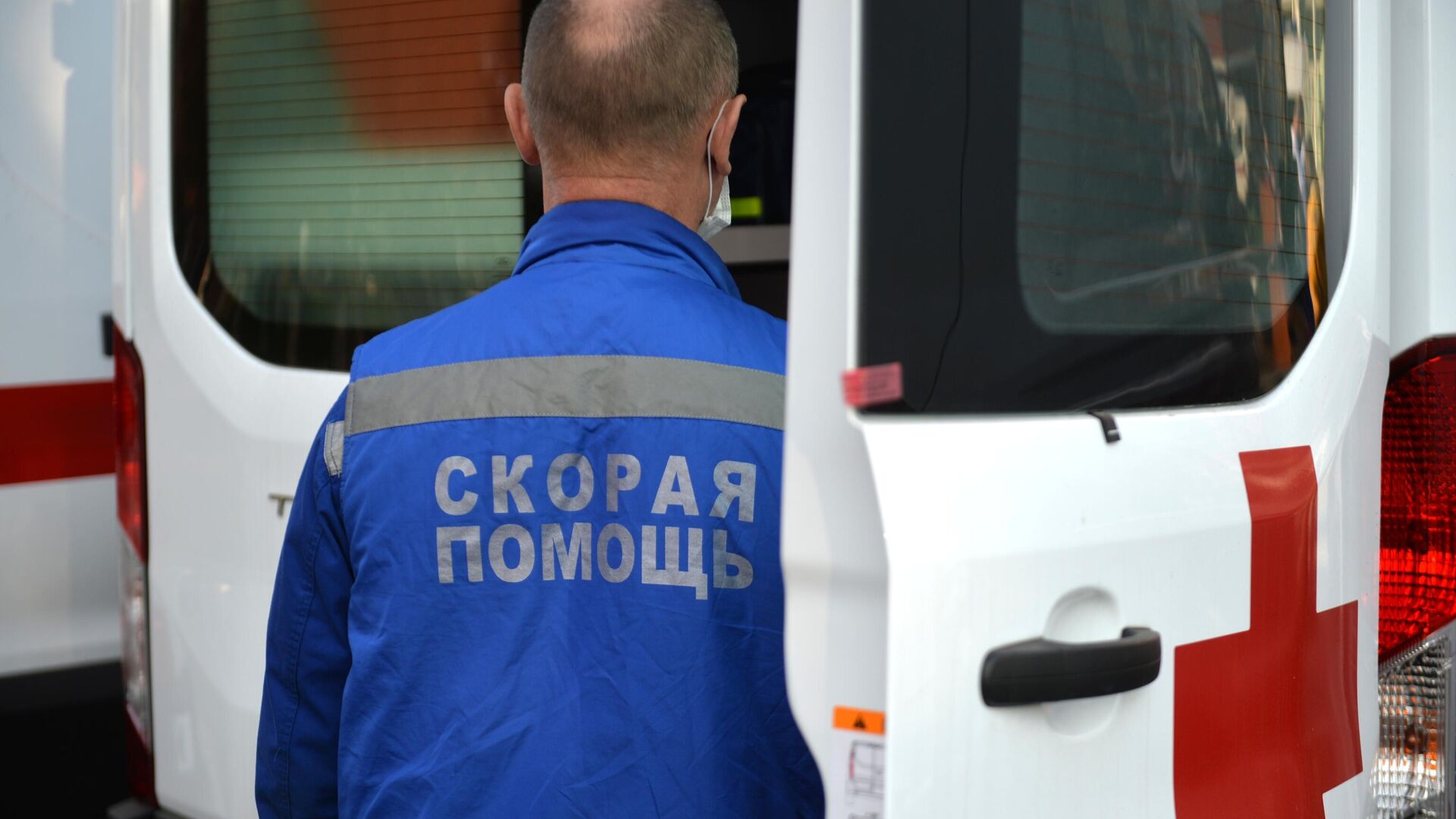 СМИ: в Москве образовалась пробка из 20 машин скорой помощи