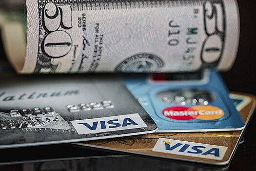 Денег не хватит: обладателей кредитных карт предупредили об опасности