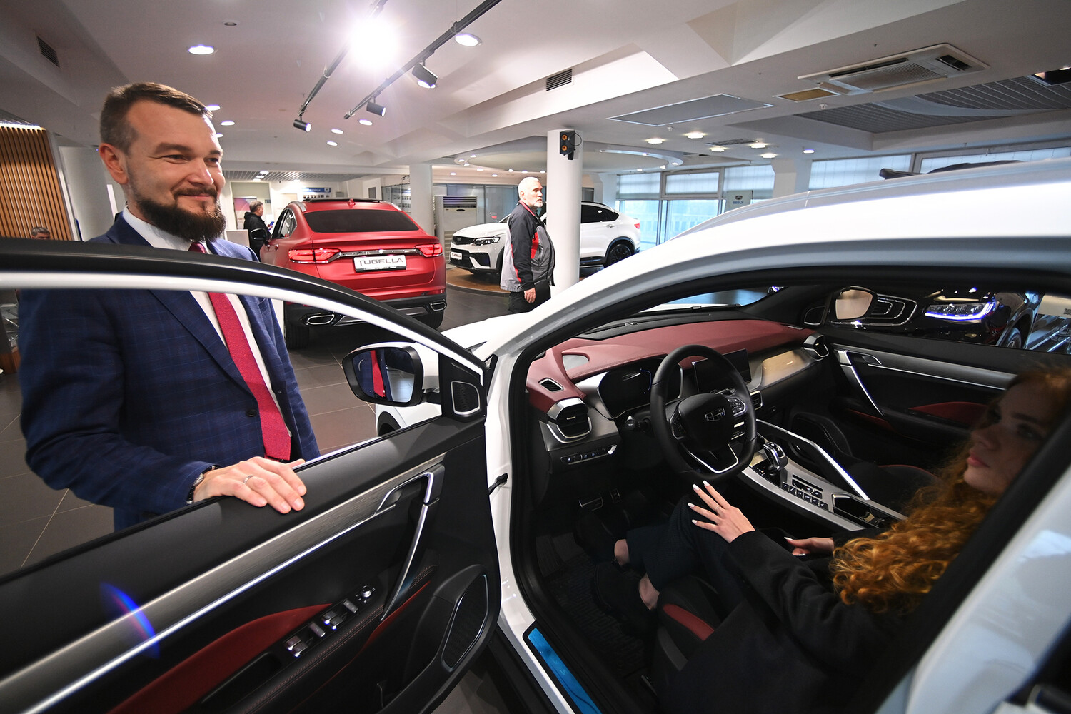 Продажи подержанных автомобилей в Москве выросли на треть