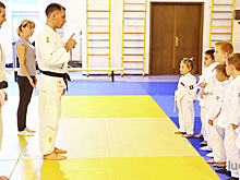 В Сочи стартовал пилотный проект занятий по физкультуре с формами упражнений дзюдо с дошкольниками
