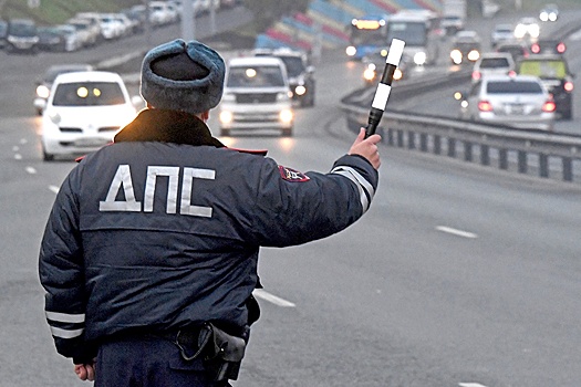 Правда ли, что ГИБДД стала изымать номера серии "АМР"