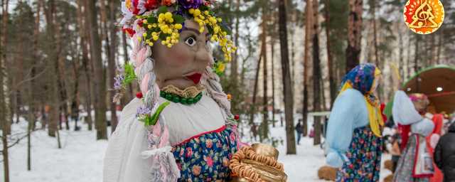 В ДГ «Сказочный» в Красногорске представили выставку кукол «Матушка Масленица 2023»