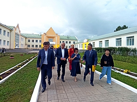 Сенатор Баир Жамсуев посетил Дульдургинский район