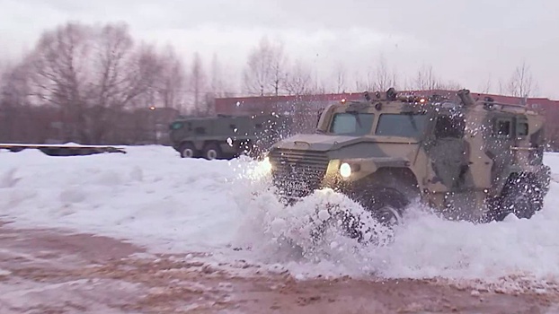 Багги «Сармат-2» и бронеавтомобиль «Атлет»: какие перспективные новинки поступят на вооружение в ВС РФ