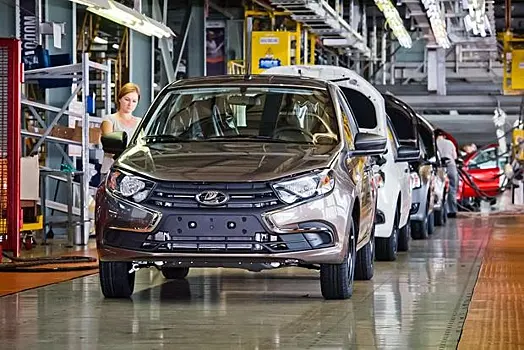 АвтоВАЗ существенно поднял цены на весь модельный ряд