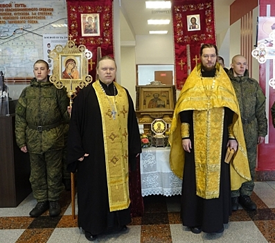 Зачем священник едет на фронт: капеллан при 90-й танковой дивизии рассказал о службе в армии