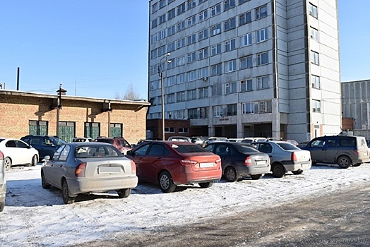 Предприятиям Пензы предложат организовать парковки для своих работников