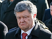 Господин Порошенко, у вас демократия отклеилась