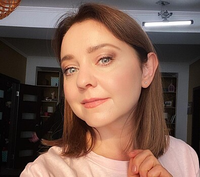 Звезда сериала «СашаТаня» Валентина Рубцова рассказала, как ее дочери далось дистанционное обучение