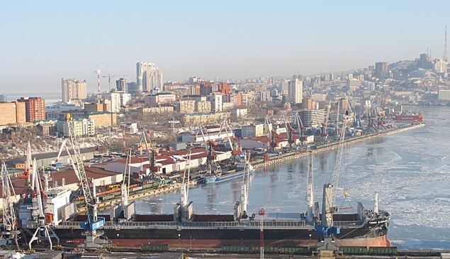 «Снести нельзя оставить»: мешает ли торговый порт благоустройству Владивостока