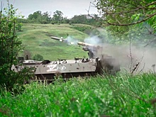 Два пуска - два попадания: расчеты ПТРК «Штурм-С» поразили украинский опорный пункт в зоне СВО