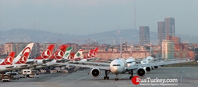 Турция прекращает авиасообщение с 68 странами