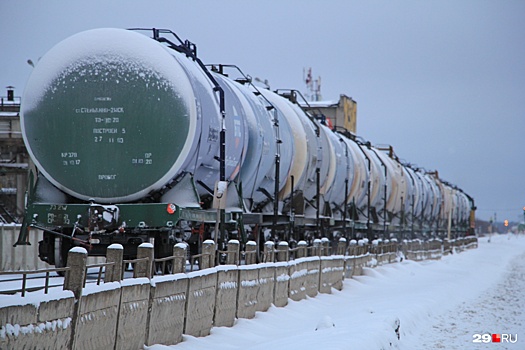 Архангельский суд обязал нефтекомпанию заплатить свыше миллиона рублей за разлив топлива