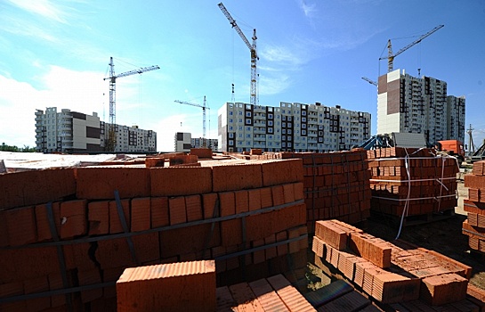 Продажи квартир в столичных новостройках могут упасть вдвое