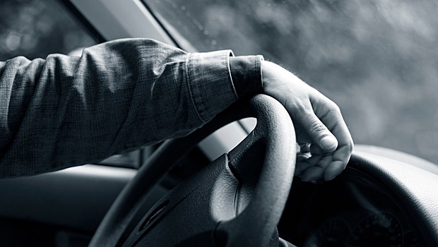 Инспектор ДПС из Мордовии спас жизнь водителю, которому внезапно стало плохо в пути