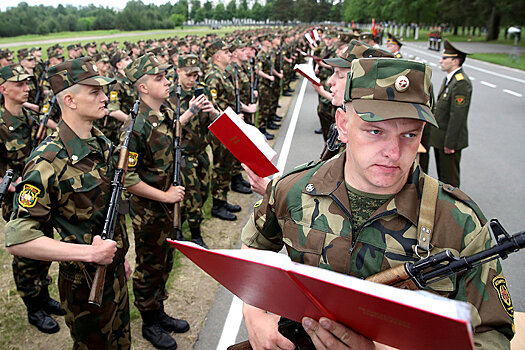 Лукашенко рассказал, какой должны быть армия