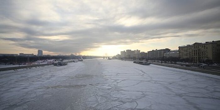 Небольшой снег и 12-градусные морозы придут в Москву во вторник