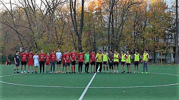 Около 30 юных футболистов приняли участие в играх за первенство в школе № 1534