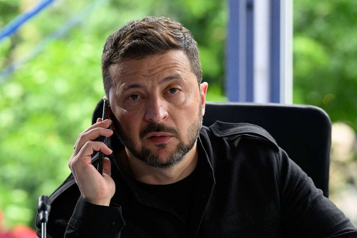 Зеленский обсудил поставки снарядов с президентом одной из стран ЕС