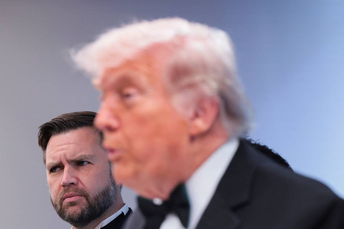 Трамп оставил Вэнсу письмо на случай его смерти