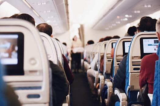 В самолетах усилят санитарный контроль из-за Эболы