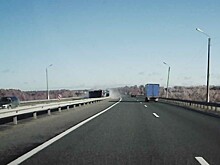 Водителя фуры на Южном обходе «наказала» легковушка