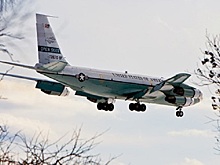 Американский самолет-разведчик экстренно сел в Хабаровске