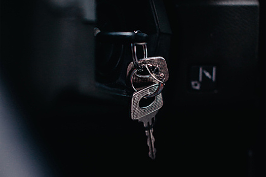 Вылечившийся от COVID-19 россиянин подарил врачам машину в знак благодарности