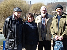 Ученики школы № 2093 привели в порядок памятник военному кинологу с собакой