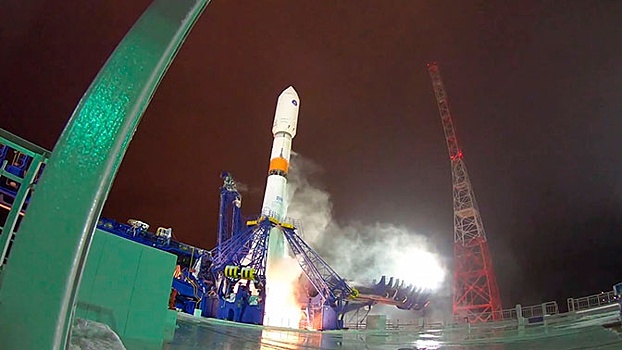 Считаные минуты до старта: корреспондент «Звезды» подошел максимально близко к ракете «Союз-2»
