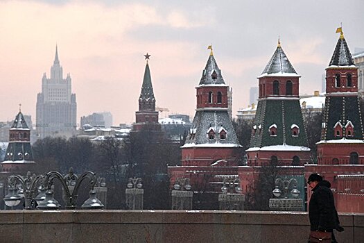 В Москве заявили о возможном снятии части COVID-ограничений к лету