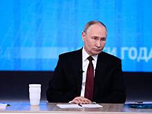 Путин оценил будущее бумажной журналистики в России